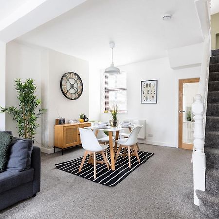 Levi Suite By Koya Homes - 3-Bedroom Home, Downtown Cardiff, Free Parking Экстерьер фото
