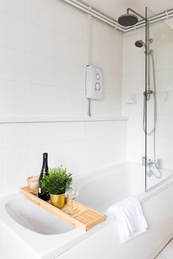 Levi Suite By Koya Homes - 3-Bedroom Home, Downtown Cardiff, Free Parking Экстерьер фото