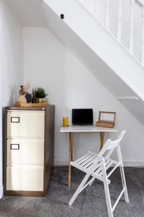 Levi Suite By Koya Homes - 3-Bedroom Home, Downtown Cardiff, Free Parking Экстерьер фото