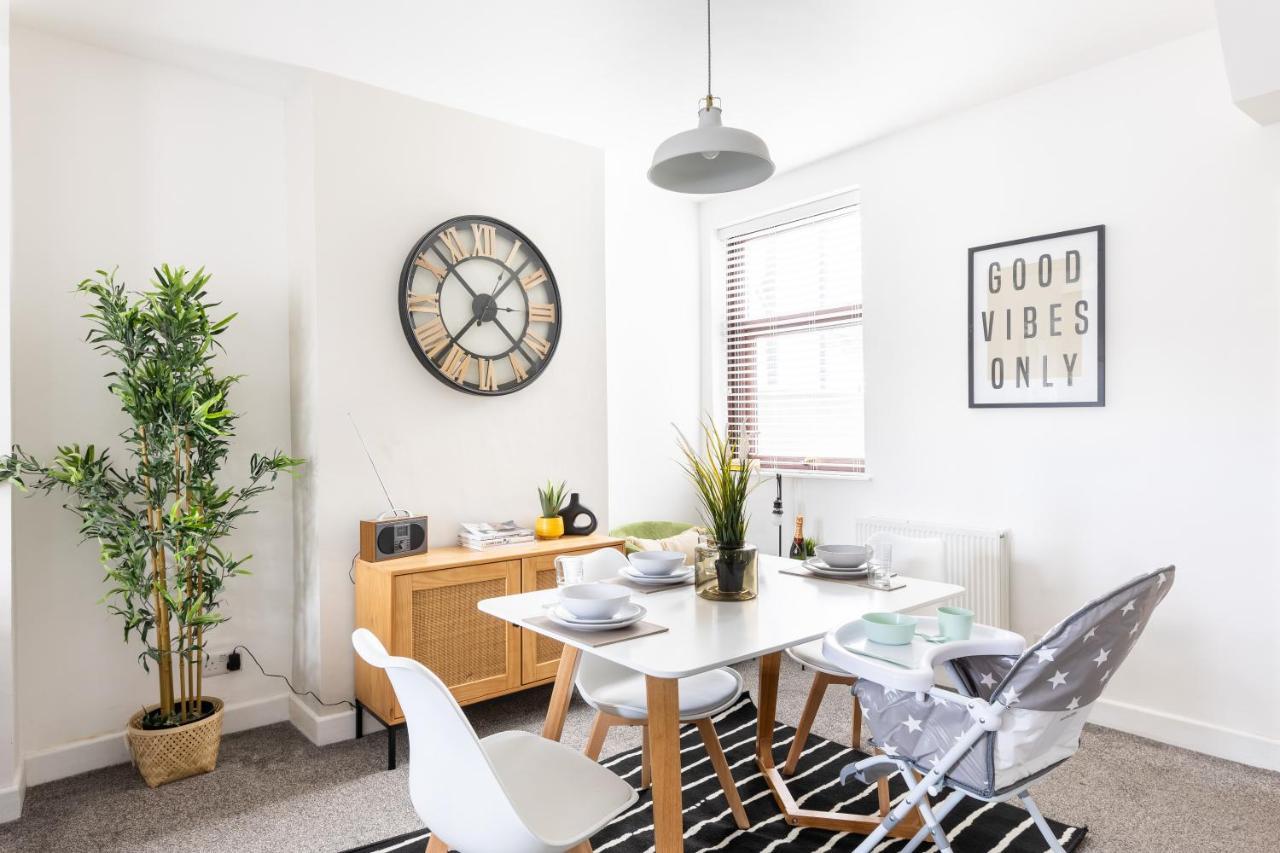 Levi Suite By Koya Homes - 3-Bedroom Home, Downtown Cardiff, Free Parking Экстерьер фото
