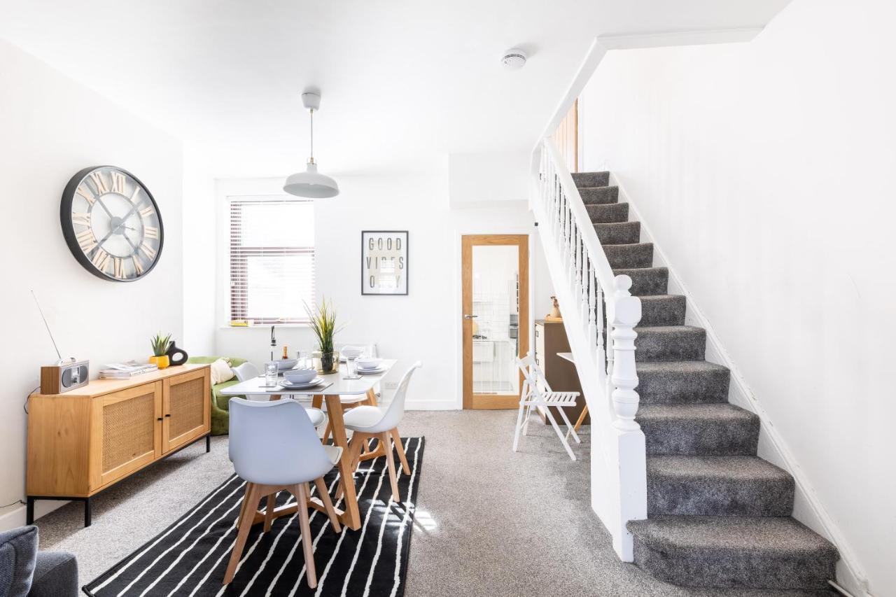 Levi Suite By Koya Homes - 3-Bedroom Home, Downtown Cardiff, Free Parking Экстерьер фото